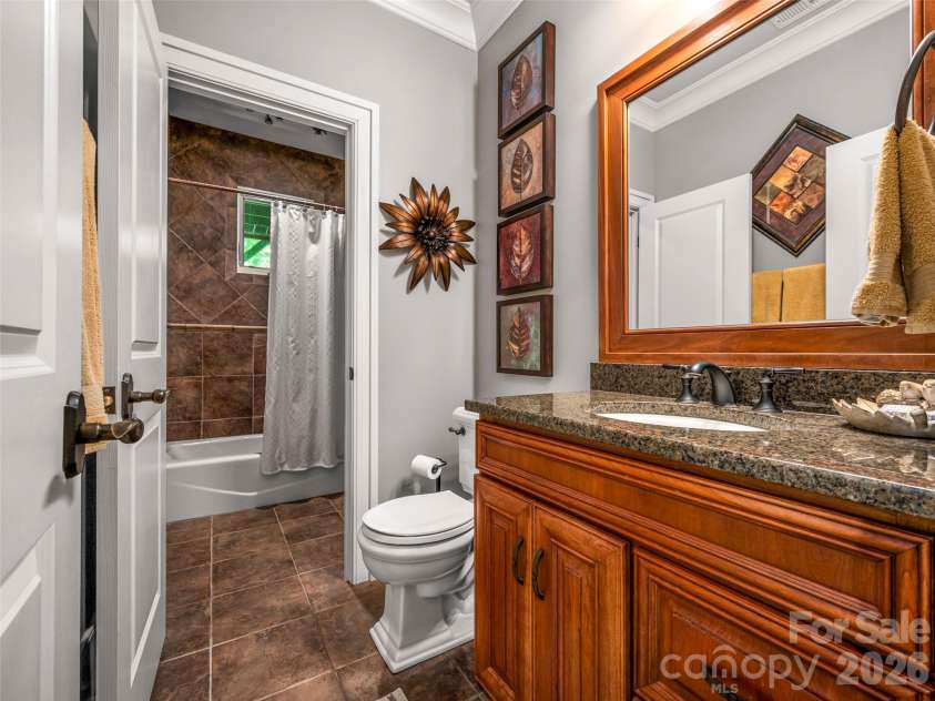 161 Chattooga Run, Hendersonville, NC 28739.  MLS# CAR4385295, YatesRealty ID 26812. 