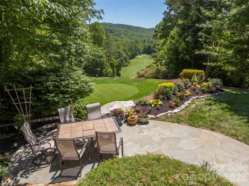161 Chattooga Run, Hendersonville, NC 28739.  MLS# CAR4385295, YatesRealty ID 26812. 