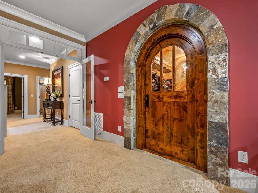 161 Chattooga Run, Hendersonville, NC 28739.  MLS# CAR4385295, YatesRealty ID 26812. 