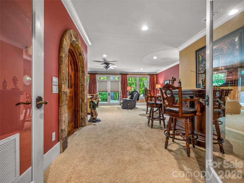 161 Chattooga Run, Hendersonville, NC 28739.  MLS# CAR4385295, YatesRealty ID 26812. 