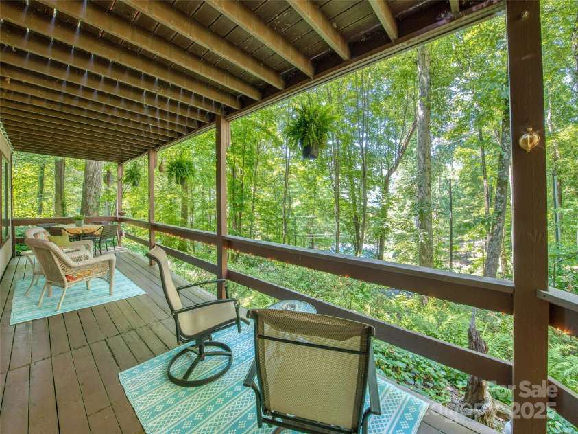 76 Shirley Drive, Maggie Valley, NC 28751.  MLS# CAR4256941, YatesRealty ID 26812. 