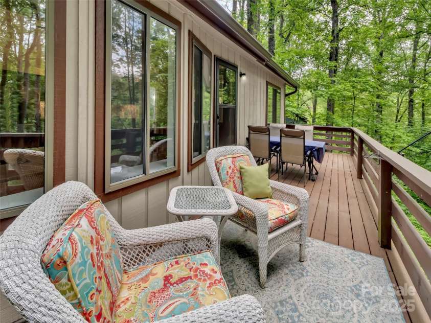 76 Shirley Drive, Maggie Valley, NC 28751.  MLS# CAR4256941, YatesRealty ID 26812. 