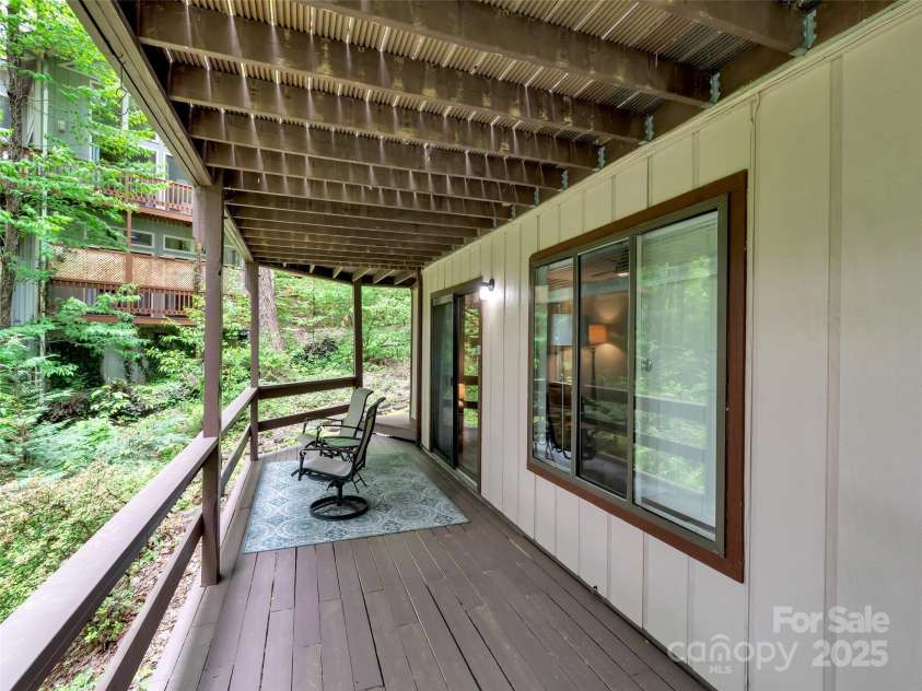76 Shirley Drive, Maggie Valley, NC 28751.  MLS# CAR4256941, YatesRealty ID 26812. 