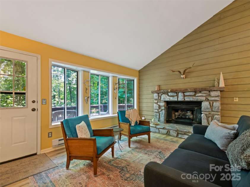 76 Shirley Drive, Maggie Valley, NC 28751.  MLS# CAR4256941, YatesRealty ID 26812. 