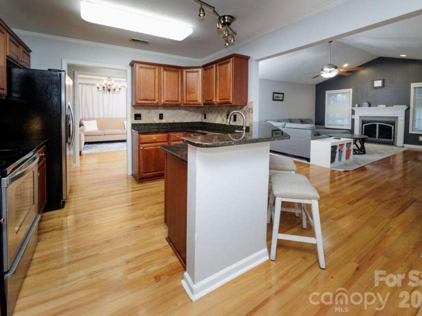 1084 Castlebrook Drive, Salisbury, NC 28146.  MLS# CAR4382321, YatesRealty ID 26813. 