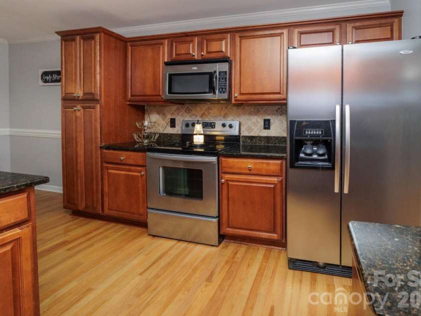 1084 Castlebrook Drive, Salisbury, NC 28146.  MLS# CAR4382321, YatesRealty ID 26813. 