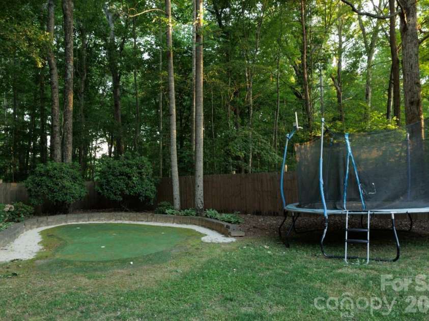 1084 Castlebrook Drive, Salisbury, NC 28146.  MLS# CAR4382321, YatesRealty ID 26813. 