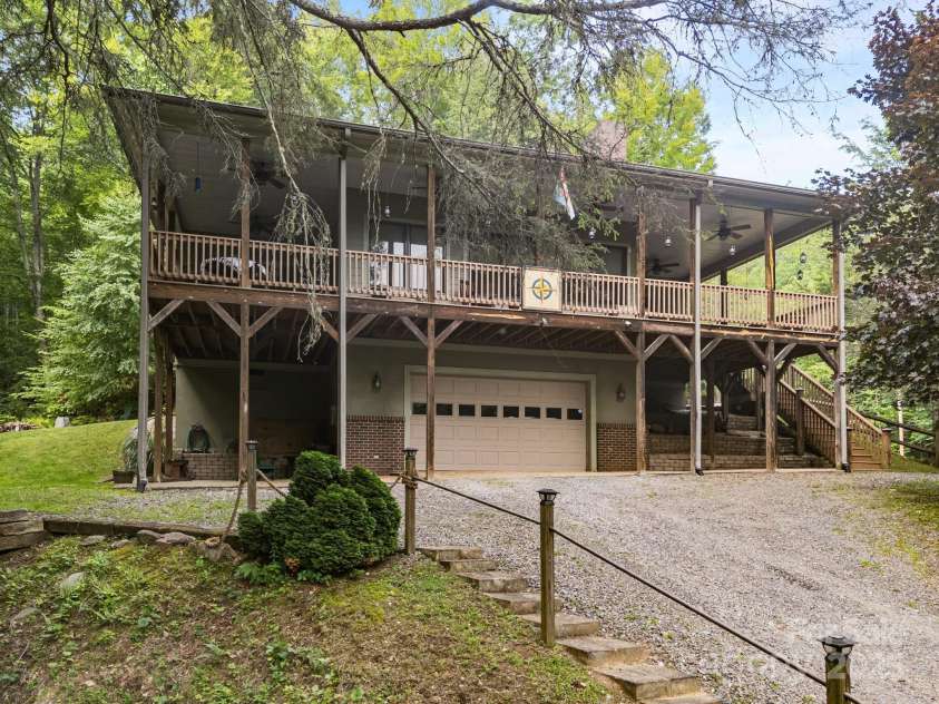 305 Pound Mill Branch Road, Green Mountain, NC 28740.  MLS# CAR4268058, YatesRealty ID 26814. 