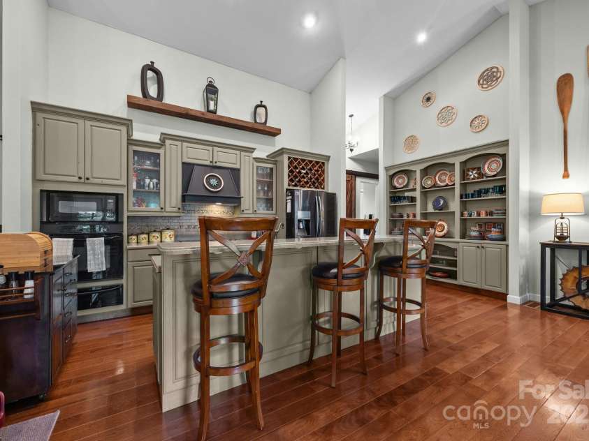 305 Pound Mill Branch Road, Green Mountain, NC 28740.  MLS# CAR4268058, YatesRealty ID 26814. 