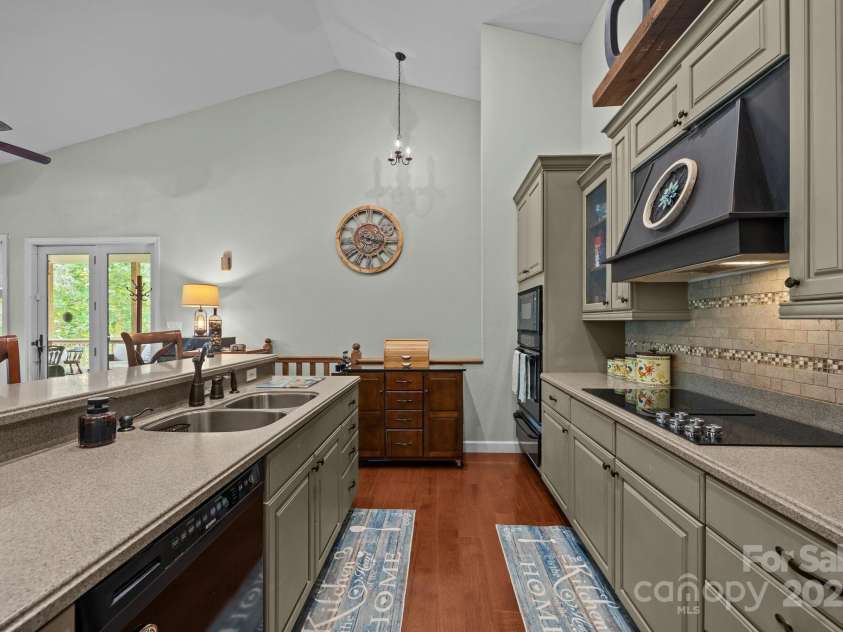 305 Pound Mill Branch Road, Green Mountain, NC 28740.  MLS# CAR4268058, YatesRealty ID 26814. 
