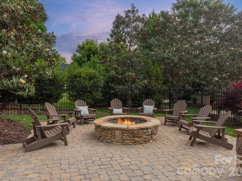 406 Creeping Cedar Court, Waxhaw, NC 28173.  MLS# CAR4385727, YatesRealty ID 26815. 
