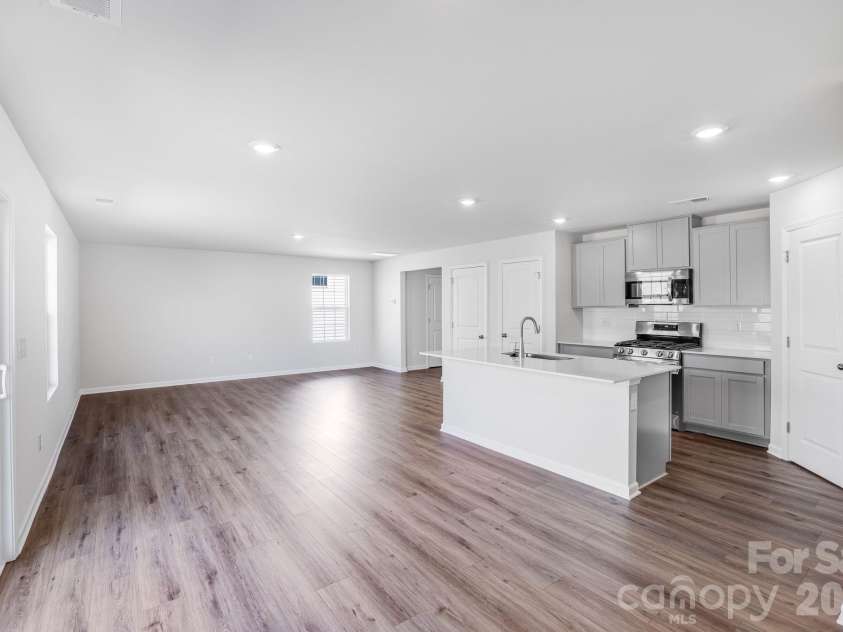 708 Espresso Drive, Shelby, NC 28152.  MLS# CAR4343624, YatesRealty ID 26818. 