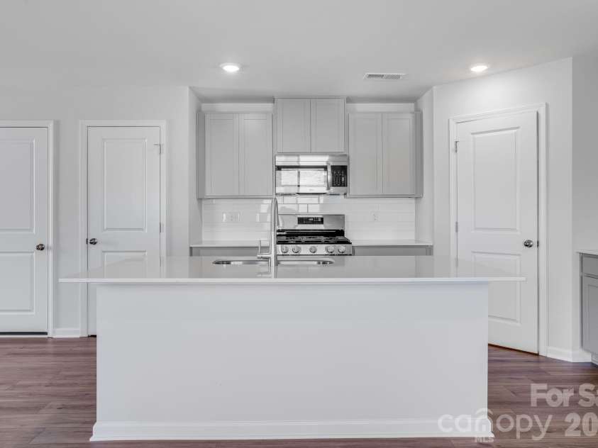 708 Espresso Drive, Shelby, NC 28152.  MLS# CAR4343624, YatesRealty ID 26818. 