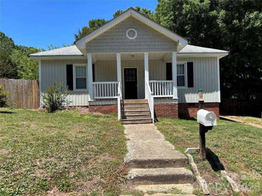 311 Rose Avenue, Kannapolis, NC 28083.  MLS# CAR4381696, YatesRealty ID 26819. 