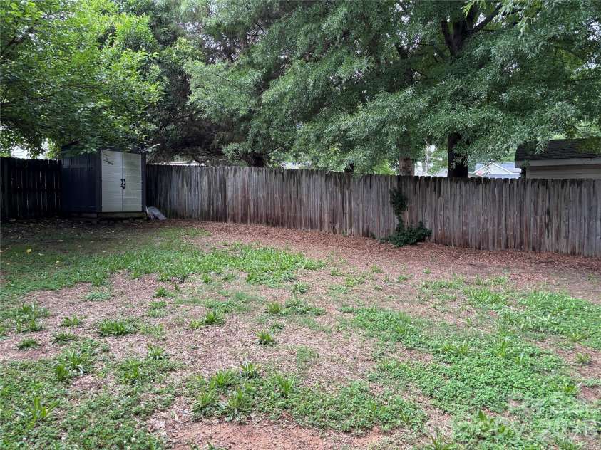 311 Rose Avenue, Kannapolis, NC 28083.  MLS# CAR4381696, YatesRealty ID 26819. 