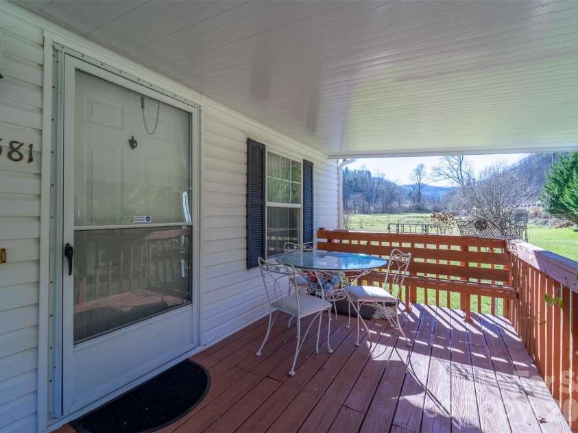 7581 Hwy 441 Highway, Sylva, NC 28779.  MLS# CAR4336341, YatesRealty ID 2682. 