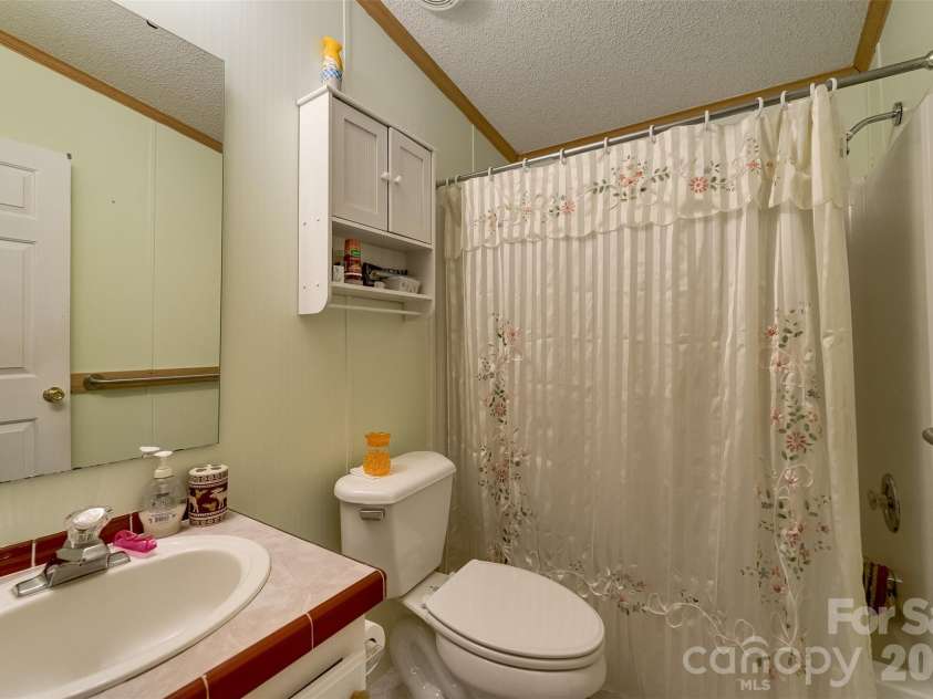 7581 Hwy 441 Highway, Sylva, NC 28779.  MLS# CAR4336341, YatesRealty ID 2682. 