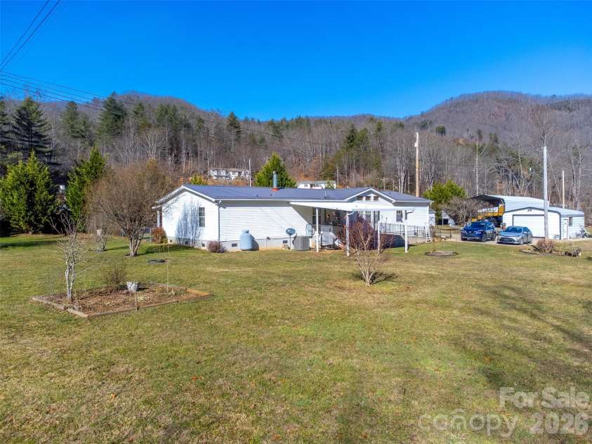 7581 Hwy 441 Highway, Sylva, NC 28779.  MLS# CAR4336341, YatesRealty ID 2682. 