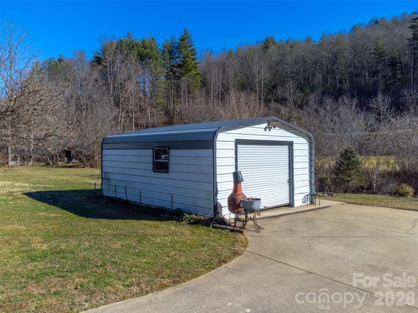 7581 Hwy 441 Highway, Sylva, NC 28779.  MLS# CAR4336341, YatesRealty ID 2682. 