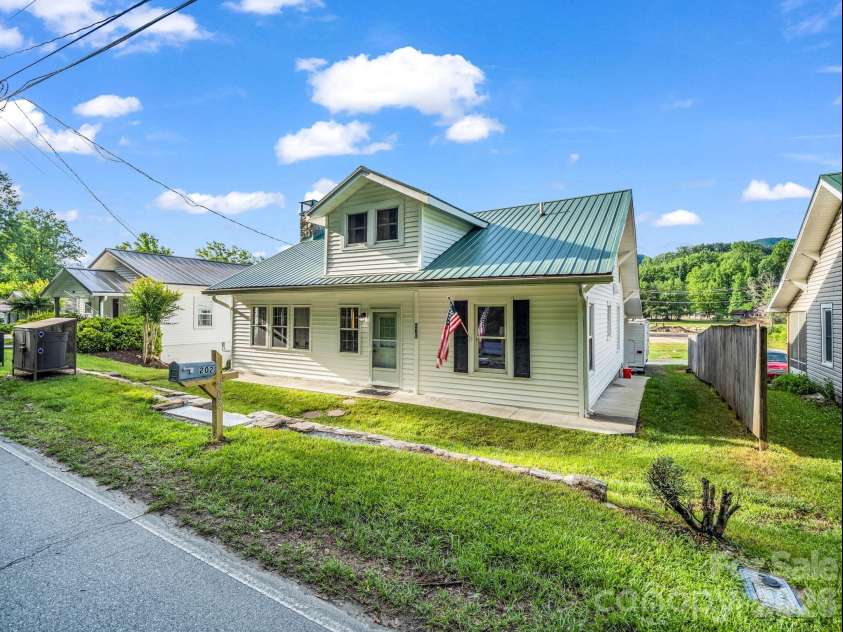 202 Boys Camp Road, Lake Lure, NC 28746.  MLS# CAR4386977, YatesRealty ID 26820. 