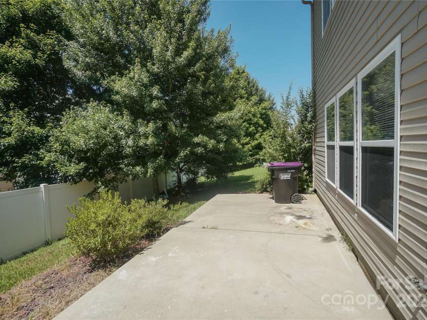 3021 Morel Avenue, Fort Mill, SC 29215.  MLS# CAR4274216, YatesRealty ID 26821. 
