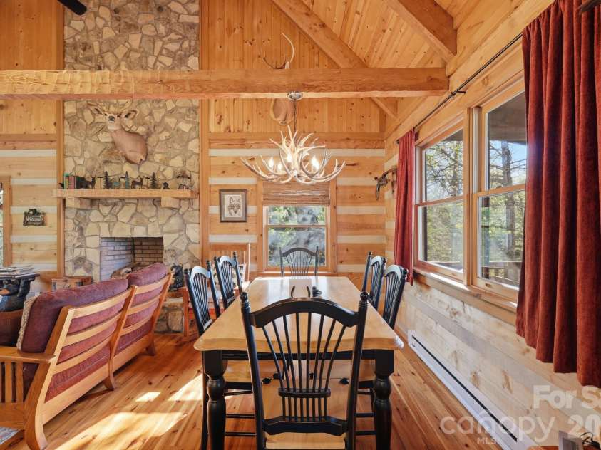 165 Little Boulder Lane, Seven Devils, NC 28604.  MLS# CAR4380097, YatesRealty ID 26823. 