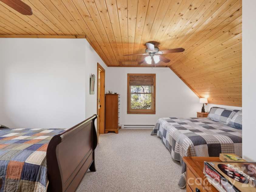 165 Little Boulder Lane, Seven Devils, NC 28604.  MLS# CAR4380097, YatesRealty ID 26823. 