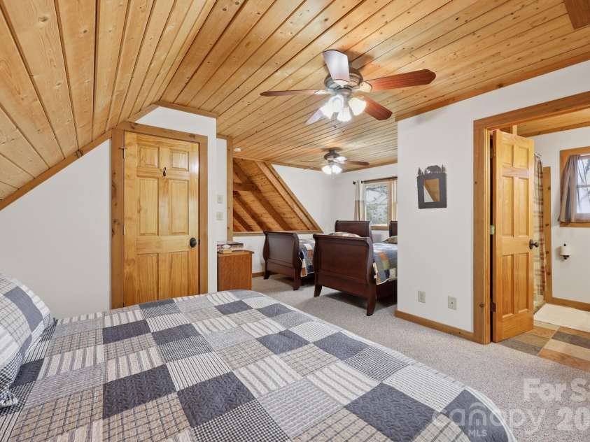165 Little Boulder Lane, Seven Devils, NC 28604.  MLS# CAR4380097, YatesRealty ID 26823. 