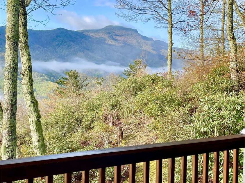 165 Little Boulder Lane, Seven Devils, NC 28604.  MLS# CAR4380097, YatesRealty ID 26823. 