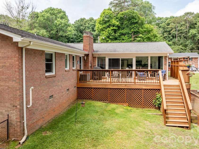 3301 Windsor Place, Statesville, NC 28625.  MLS# CAR4373743, YatesRealty ID 26824. 