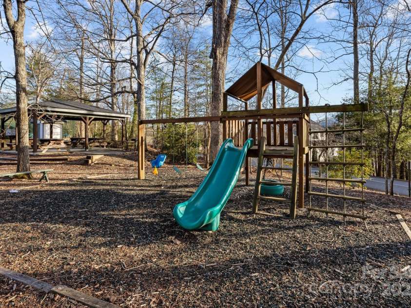 612 Vista Falls Road, Mills River, NC 28759.  MLS# CAR4220957, YatesRealty ID 26824. Community Playground