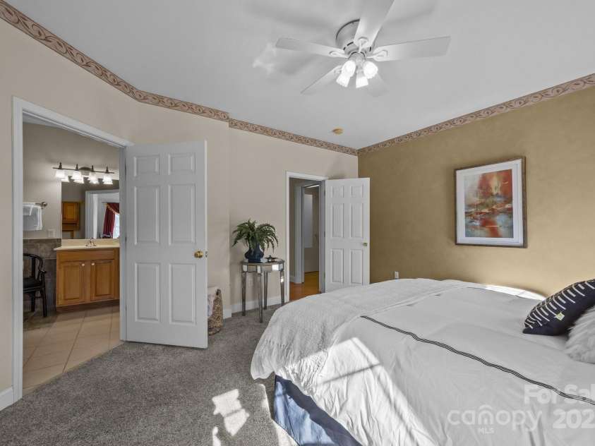 612 Vista Falls Road, Mills River, NC 28759.  MLS# CAR4220957, YatesRealty ID 26824. Primary bedroom