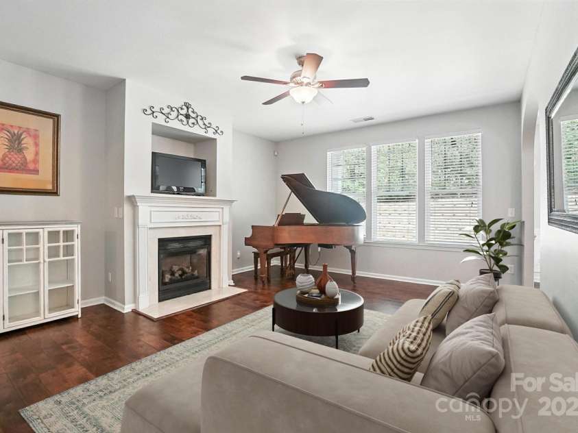 8323 Brookings Drive, Charlotte, NC 28269.  MLS# CAR4282689, YatesRealty ID 26825. 