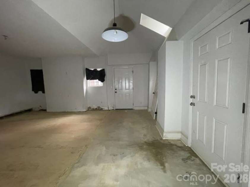 2616 Holton Avenue, Charlotte, NC 28208.  MLS# CAR4387583, YatesRealty ID 26827. 