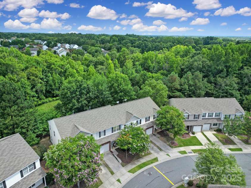 13719 Singleleaf Lane, Charlotte, NC 28278.  MLS# CAR4283132, YatesRealty ID 26828. 