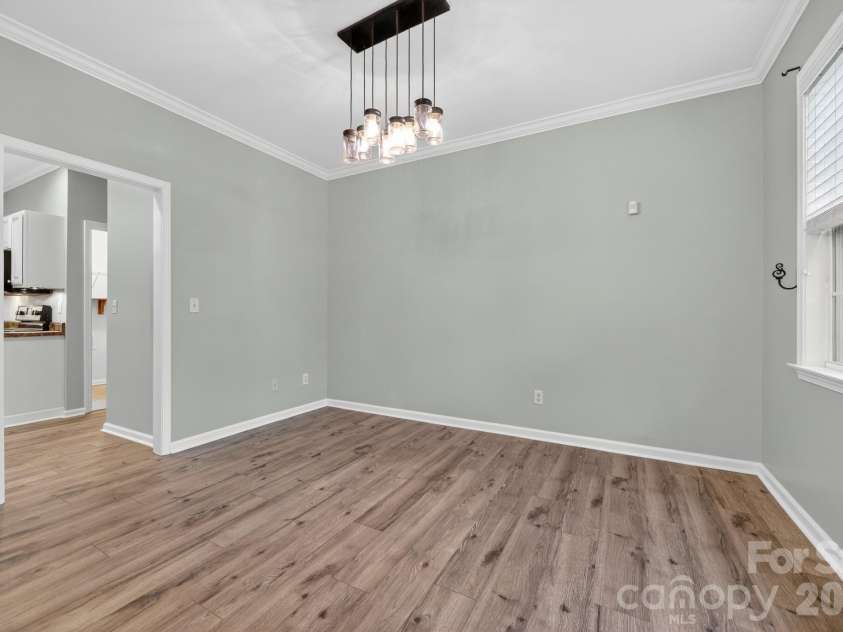 11 Peppermill Drive, Asheville, NC 28804.  MLS# CAR4386908, YatesRealty ID 26829. Formal Dining. Optional for Office as Well