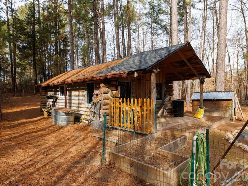 1939 Orrs Station Road, Chester, SC 29706.  MLS# CAR4340069, YatesRealty ID 2683. 