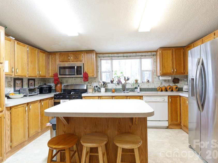 1939 Orrs Station Road, Chester, SC 29706.  MLS# CAR4340069, YatesRealty ID 2683. 