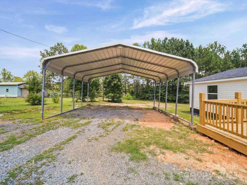 147 Xienghone Road, Mount Gilead, NC 27306.  MLS# CAR4281495, YatesRealty ID 26831. 