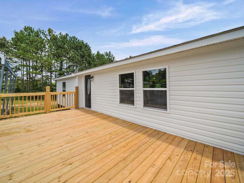 147 Xienghone Road, Mount Gilead, NC 27306.  MLS# CAR4281495, YatesRealty ID 26831. 