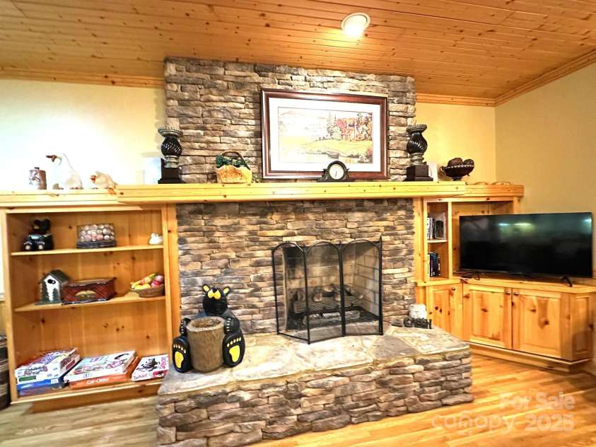 56 First Tee Trail, Cashiers, NC 28717.  MLS# CAR4283025, YatesRealty ID 26832. 