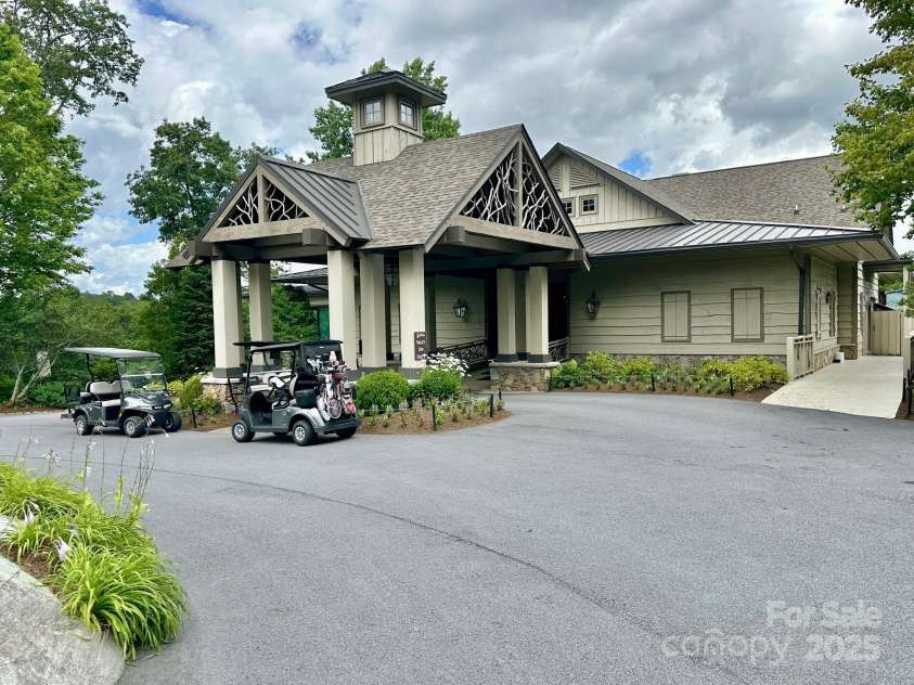 56 First Tee Trail, Cashiers, NC 28717.  MLS# CAR4283025, YatesRealty ID 26832. 