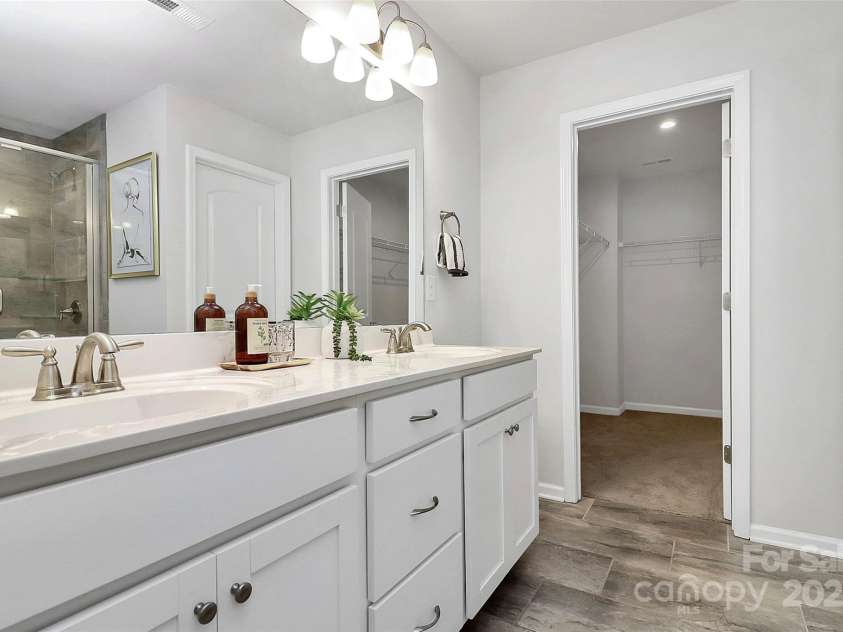 4113 Galloway Park Drive, Charlotte, NC 28262.  MLS# CAR4283309, YatesRealty ID 26833. 