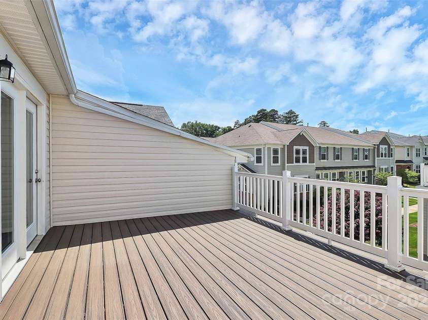 4113 Galloway Park Drive, Charlotte, NC 28262.  MLS# CAR4283309, YatesRealty ID 26833. Deck