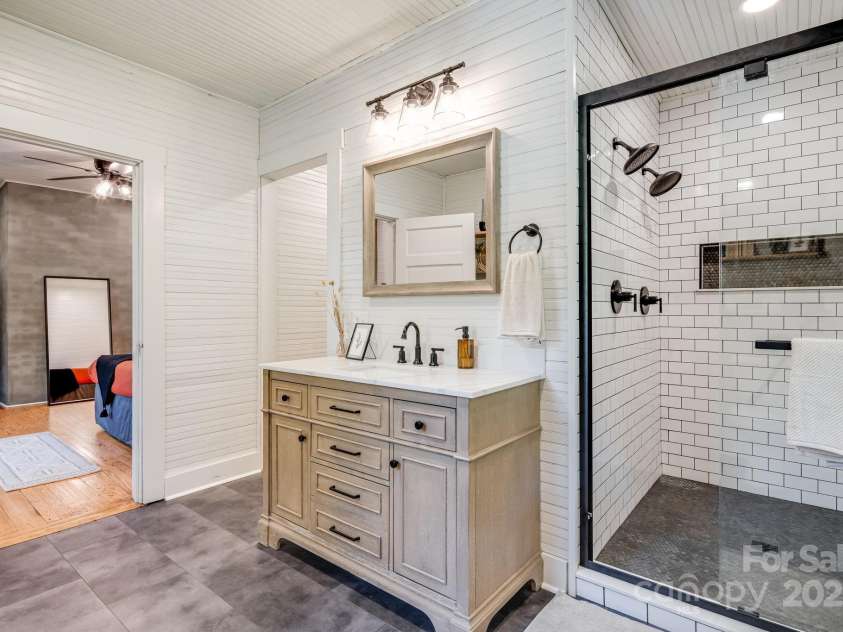 356 Joe Payne Road, Marshall, NC 28753.  MLS# CAR4305814, YatesRealty ID 26834. 