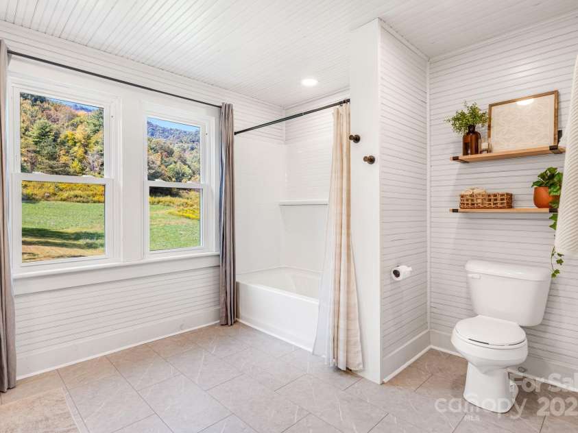 356 Joe Payne Road, Marshall, NC 28753.  MLS# CAR4305814, YatesRealty ID 26834. 