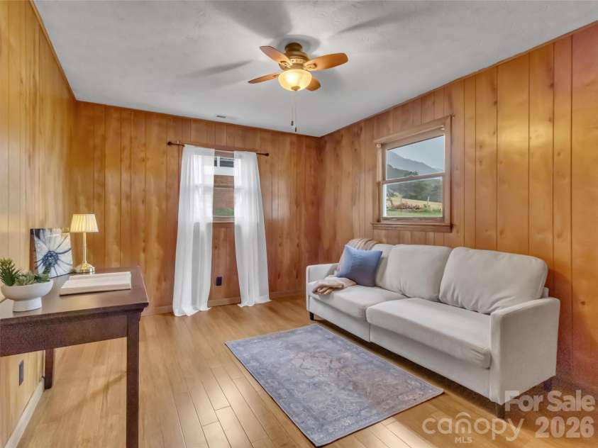 104 Beaverdam Heights Drive, Canton, NC 28716.  MLS# CAR4385800, YatesRealty ID 26835. Flex space / Office