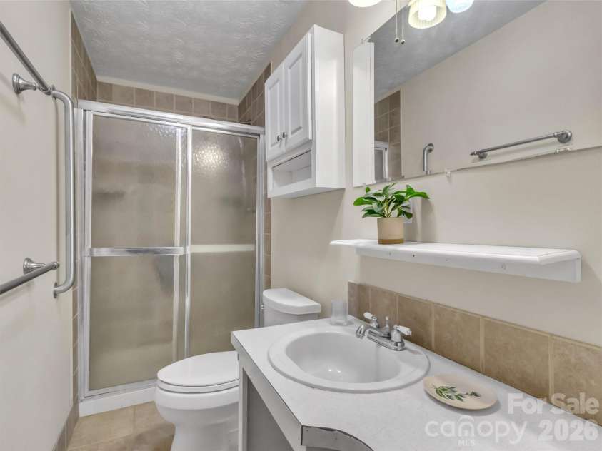 104 Beaverdam Heights Drive, Canton, NC 28716.  MLS# CAR4385800, YatesRealty ID 26835. Primary Ensuite