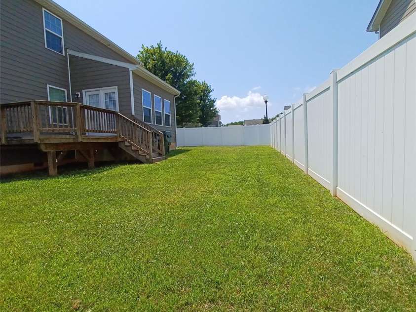 3717 English Garden Drive, Gastonia, NC 28056.  MLS# CAR4272247, YatesRealty ID 26835. 
