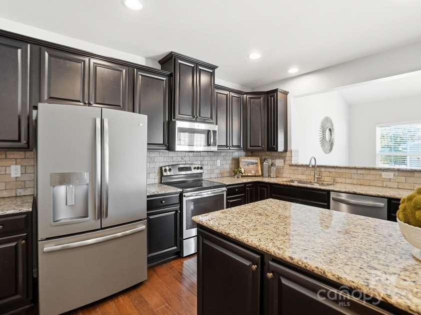 3717 English Garden Drive, Gastonia, NC 28056.  MLS# CAR4312212, YatesRealty ID 26835. 